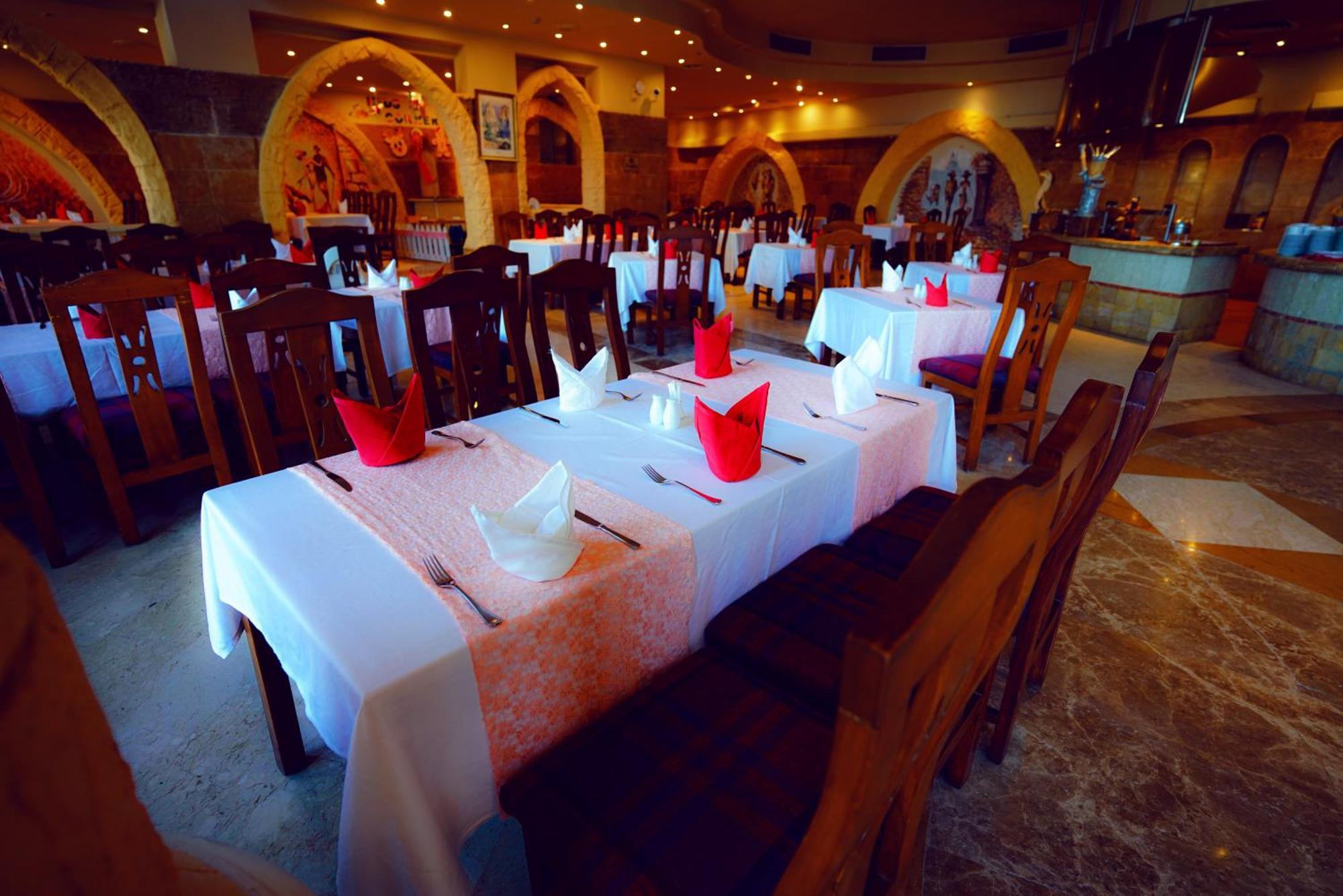 Utopia Club Hotel 4*